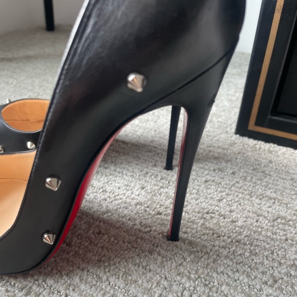 Authentic Christian Louboutin black studded So Kate 5 inch heels size 38 1/2 - Picture 2 of 10